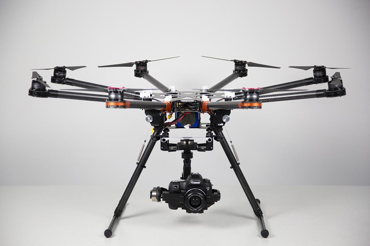 dji-canon-5d-aerial-drone-octocopter-helicopter